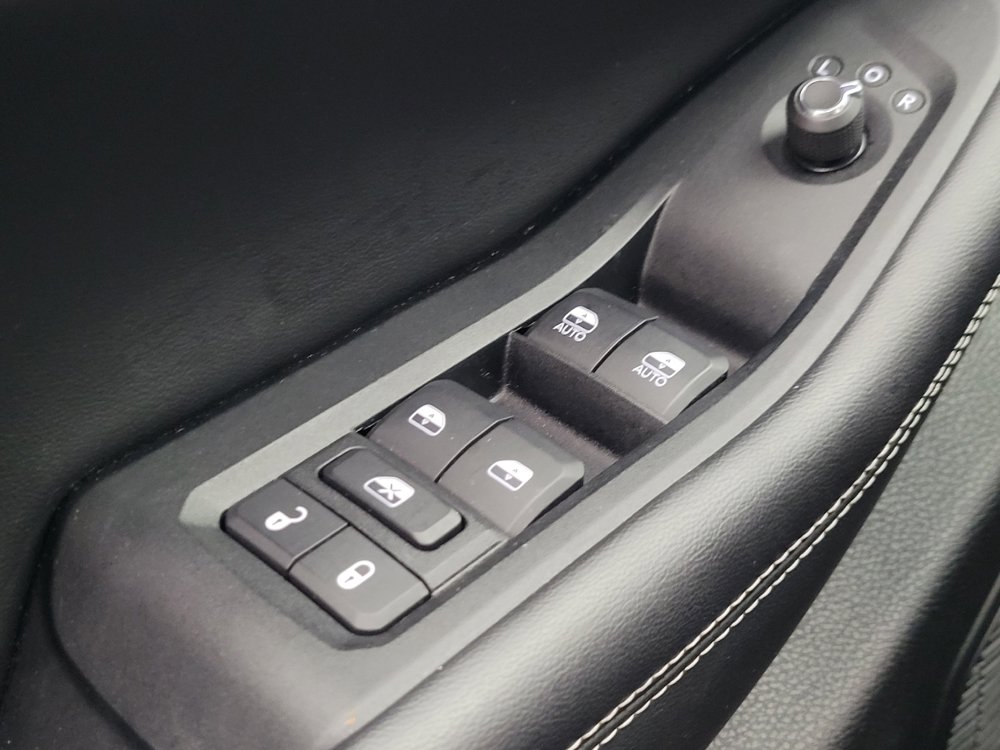 Used 2023 Jeep Grand Cherokee Altitude AWD/4WD image 27