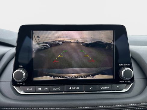 Used 2026 Nissan Rogue SV image 25