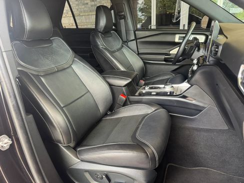 Used 2021 Ford Explorer ST w/ Equipment Group 401A image 38