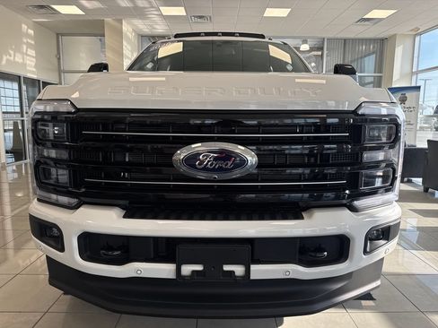 New 2026 Ford F250 Platinum AWD/4WD image 2