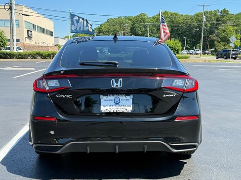 Used 2022 Honda Civic Sport image 5