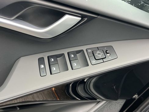 New 2026 Kia Niro EX image 24