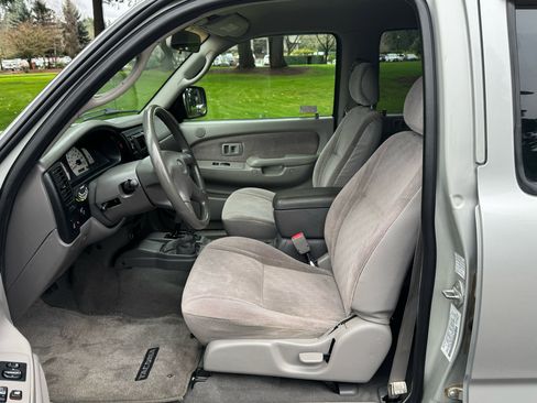 Used 2004 Toyota Tacoma 4x4 Double Cab image 12