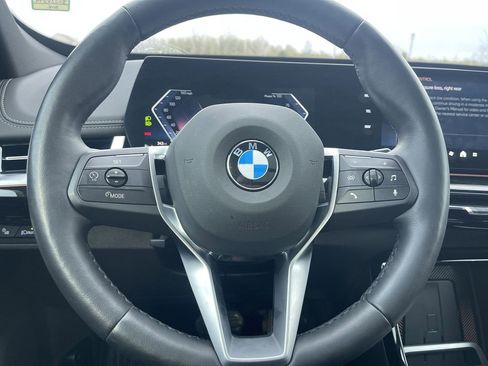 Used 2025 BMW X1 xDrive28i AWD/4WD image 19