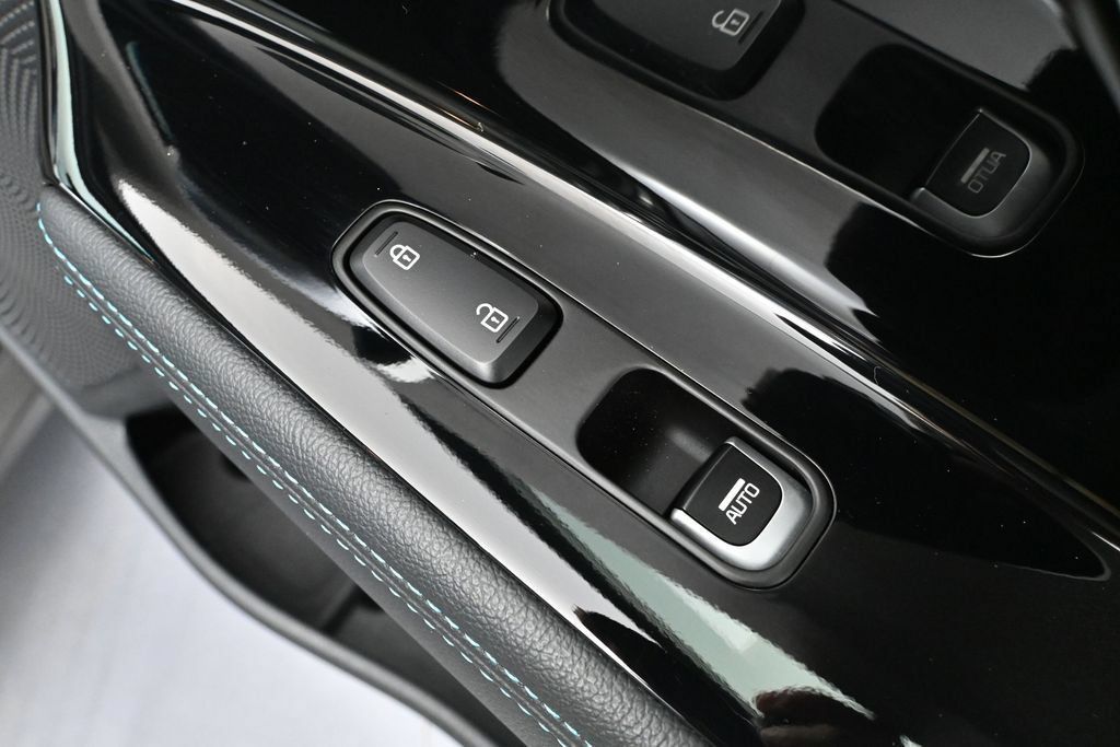 Used 2019 Kia Niro EX FWD image 36