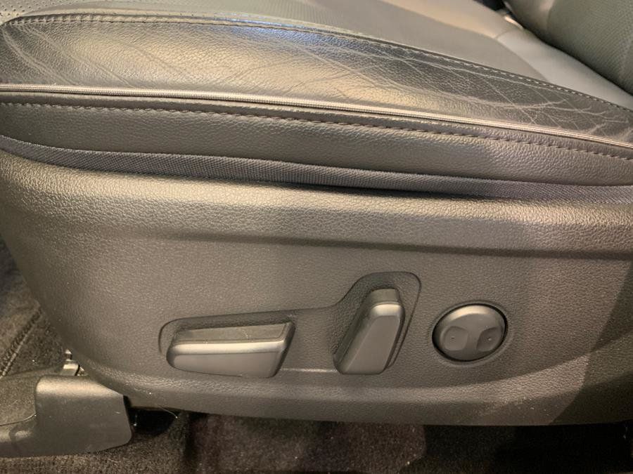 Used 2022 Hyundai Santa Fe SEL w/ Convenience + Premium Package AWD/4WD image 20