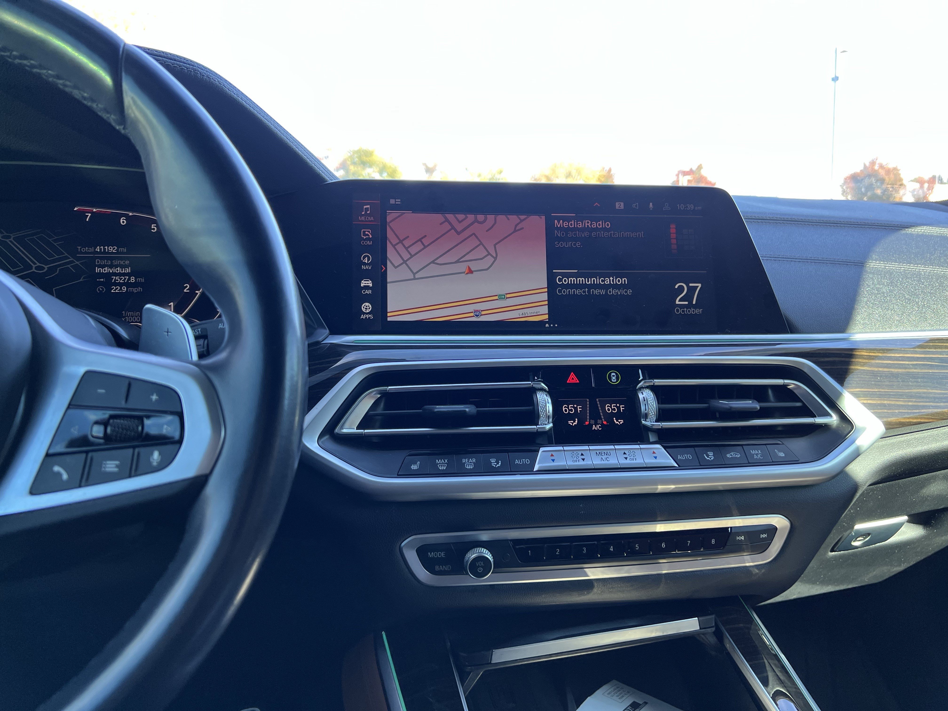 Used 2023 BMW X5 sDrive40i w/ M Sport Package RWD image 32