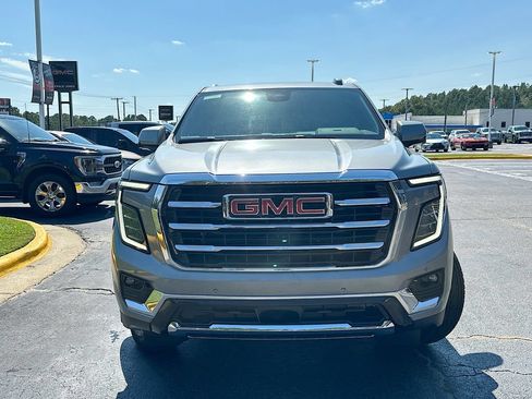 Used 2025 GMC Yukon XL Elevation RWD image 5