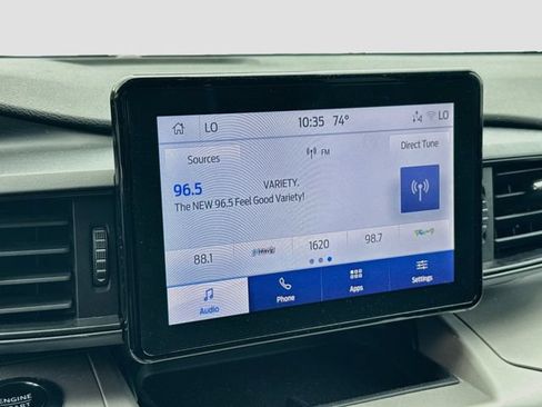 Used 2024 Ford Explorer XLT AWD/4WD image 14