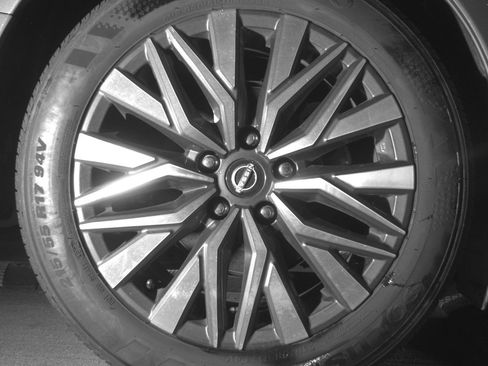 Used 2025 Nissan Altima 2.5 SV FWD image 15