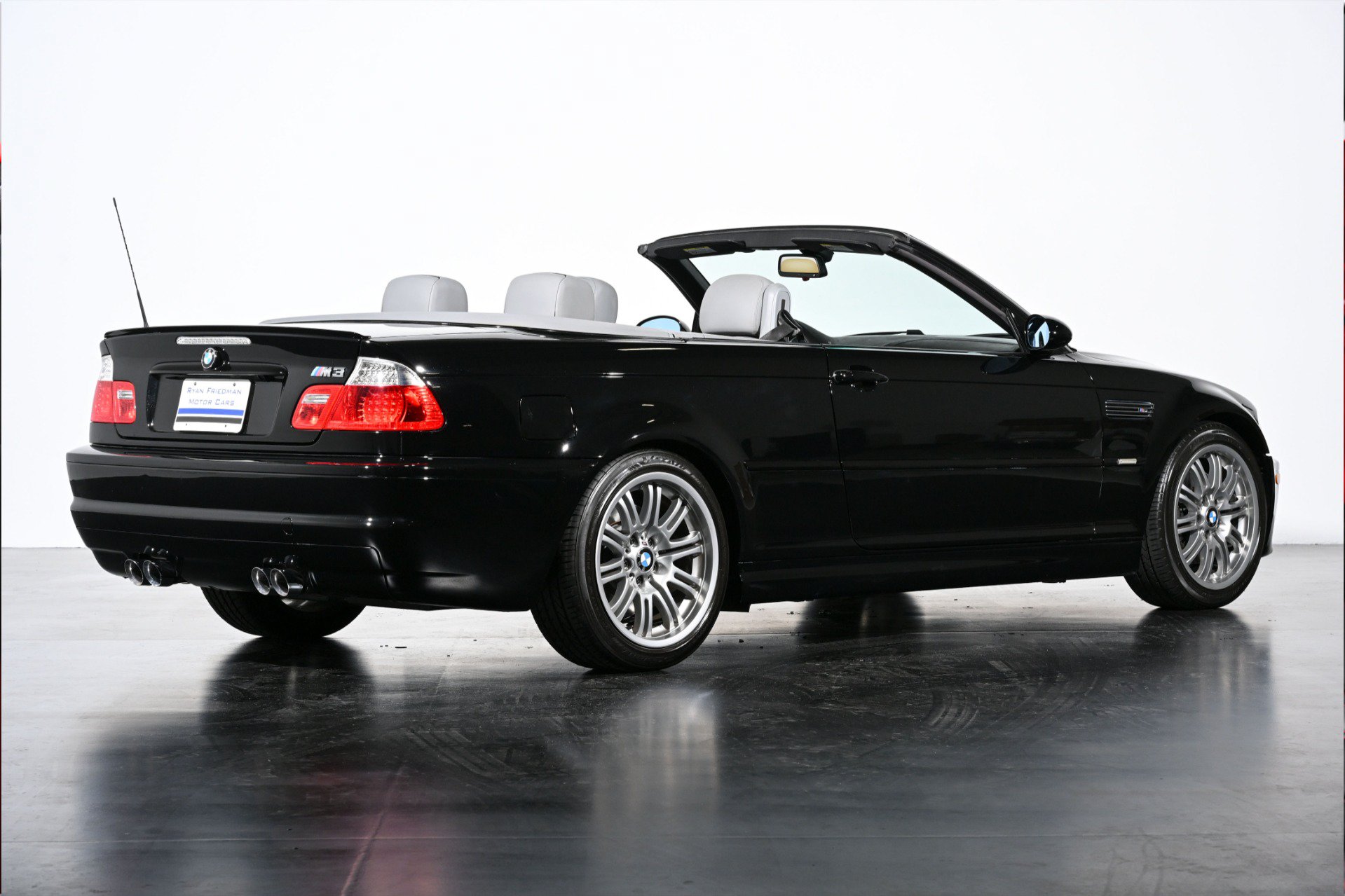 Used 2005 BMW M3 Convertible RWD image 3