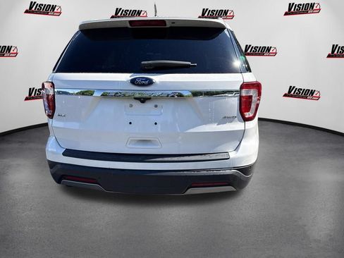 Used 2019 Ford Explorer XLT w/ Equipment Group 202A AWD/4WD image 6