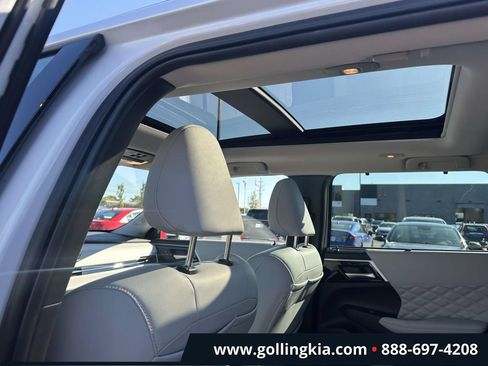Used 2023 Mitsubishi Outlander SEL AWD/4WD image 15