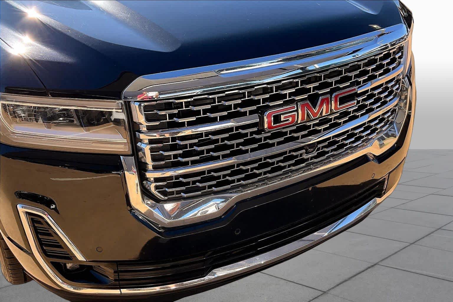 Used 2023 GMC Acadia Denali w/ Denali Ultimate Package AWD/4WD image 30