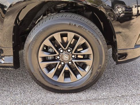 Used 2020 Lexus GX 460 Premium w/ Premium Package AWD/4WD image 4