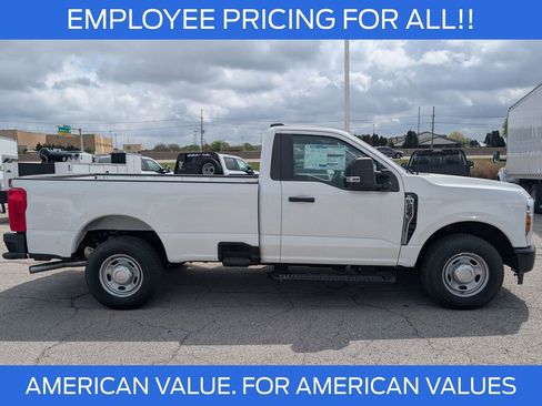 New 2025 Ford F250 XL w/ Camper Package RWD image 8