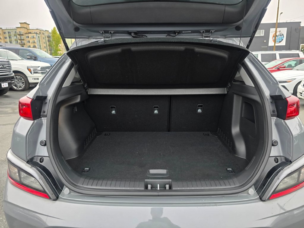 Used 2023 Hyundai Kona SE FWD image 14