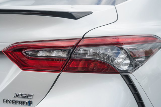 Used 2021 Toyota Camry XSE w/ Cold Weather Package FWD image 8