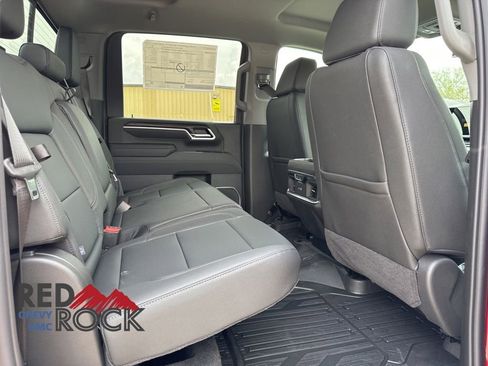 New 2026 GMC Sierra 3500 SLT w/ SLT Premium Package AWD/4WD image 13