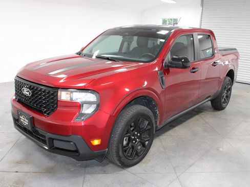 Used 2025 Ford Maverick XLT w/ XLT Luxury Package AWD/4WD image 4