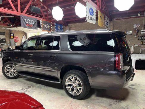 Used 2017 GMC Yukon XL SLT w/ HD Trailering Package AWD/4WD image 5