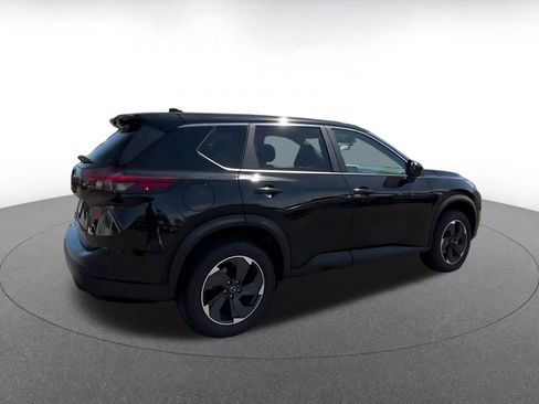 Used 2025 Nissan Rogue SV FWD image 15