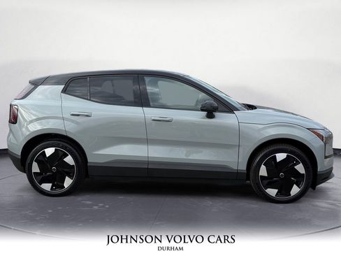 New 2025 Volvo EX30 Plus w/ Protection Package Premier image 2