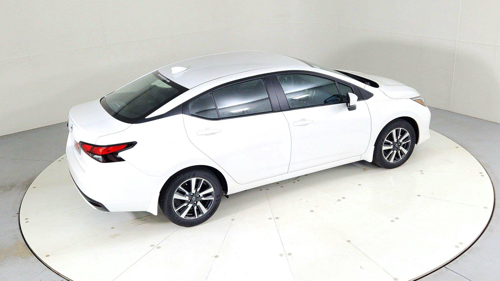 Used 2025 Nissan Versa SV w/ Trunk Package FWD image 40
