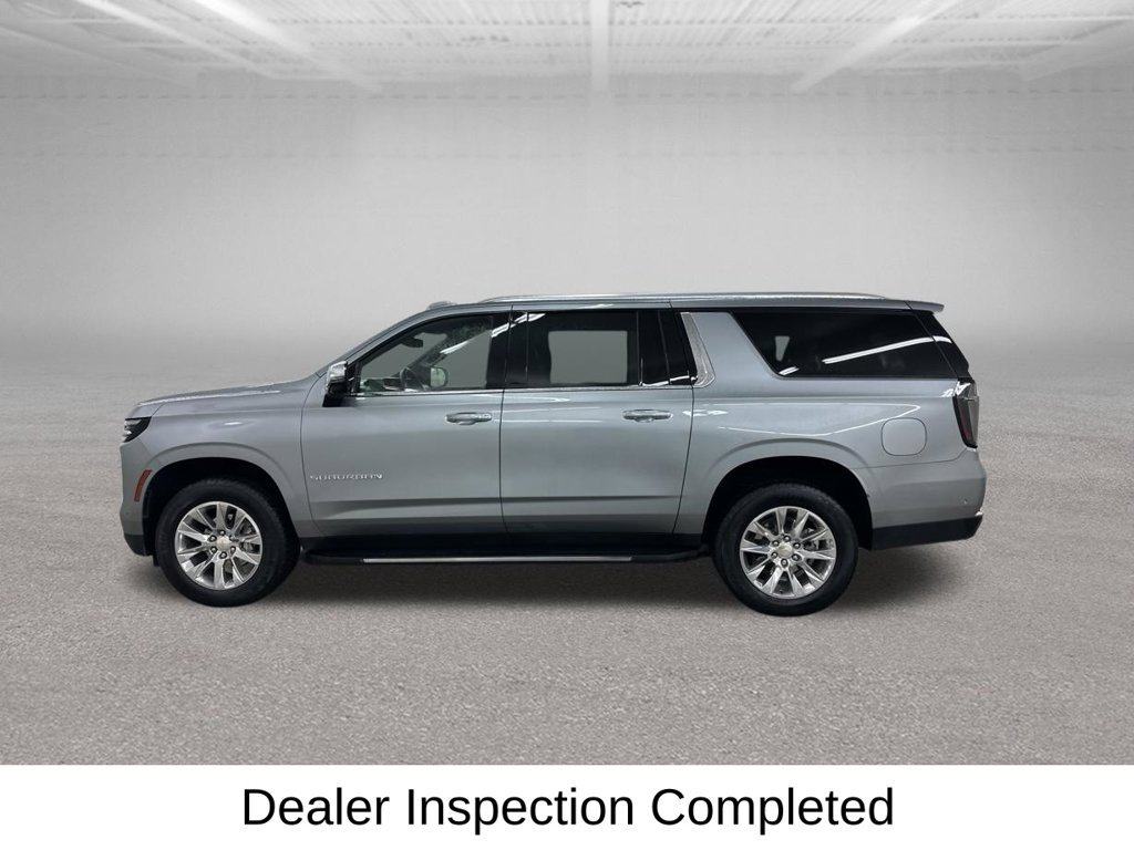 Used 2025 Chevrolet Suburban Premier AWD/4WD image 9