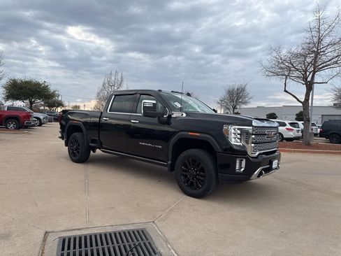 Used 2021 GMC Sierra 2500 Denali w/ Denali Black Diamond Edition image 7