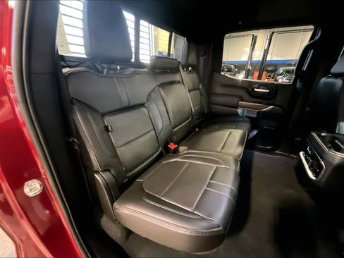 Used 2020 Chevrolet Silverado 1500 High Country w/ Technology Package image 16