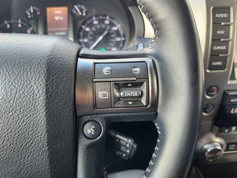 Used 2017 Lexus GX 460 Premium AWD/4WD image 30