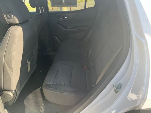 Used 2025 Chevrolet Equinox LT FWD image 24