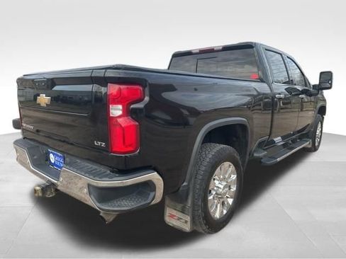Used 2022 Chevrolet Silverado 2500 LTZ w/ LTZ Plus Package image 7