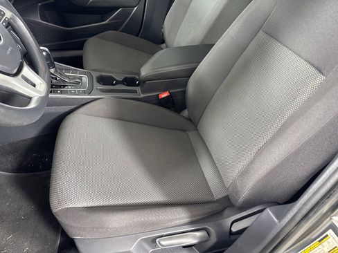 Used 2019 Volkswagen Jetta S w/ Driver Assistance Package image 11