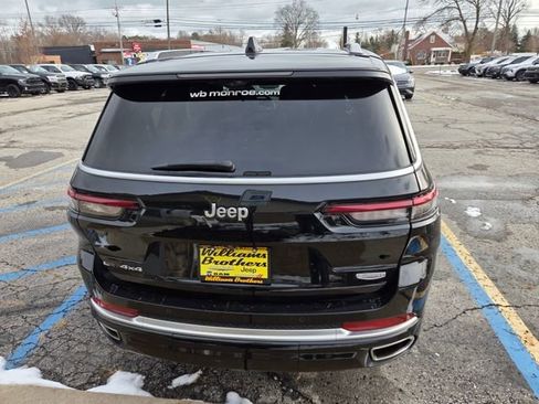 Used 2023 Jeep Grand Cherokee L Summit AWD/4WD image 4