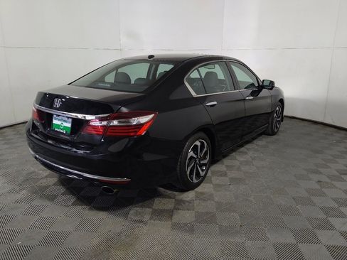 Used 2017 Honda Accord EX-L image 9