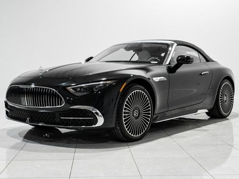 Used 2026 Mercedes-Benz Maybach SL 680 image 2