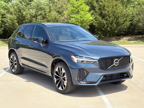 New 2026 Volvo XC60 B5 Plus w/ Protection Package Premier AWD/4WD image 4