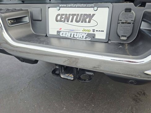 Used 2026 RAM 2500 Big Horn AWD/4WD image 15