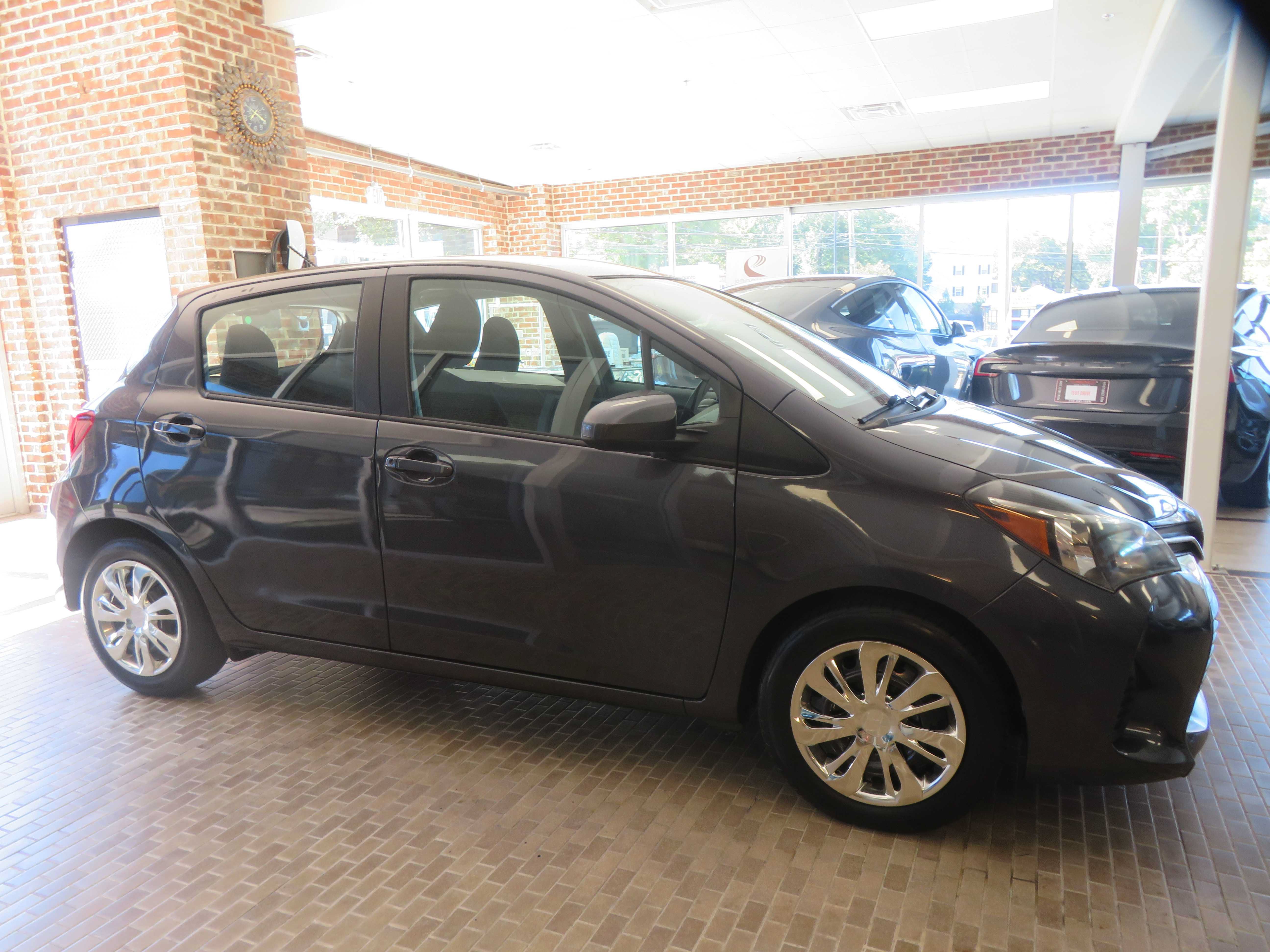 Used 2015 Toyota Yaris L FWD image 53