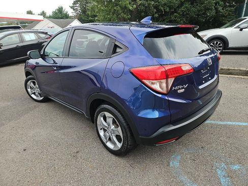 Used 2017 Honda HR-V EX image 5