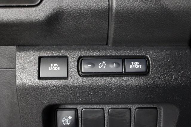 Certified 2025 Nissan Frontier PRO-4X AWD/4WD image 23
