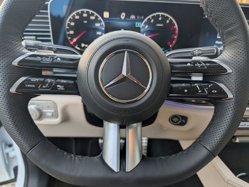 Used 2026 Mercedes-Benz GLS 450 4MATIC image 25