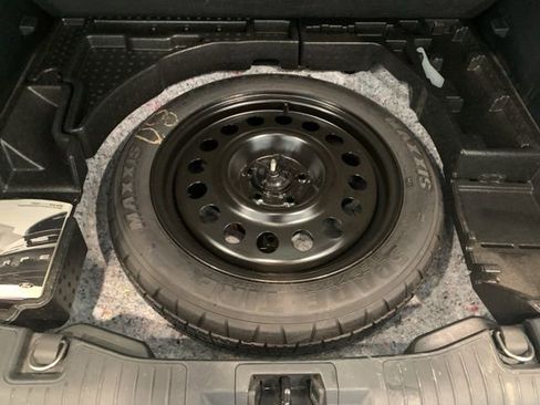 Used 2023 Ford Escape ST-Line FWD image 6