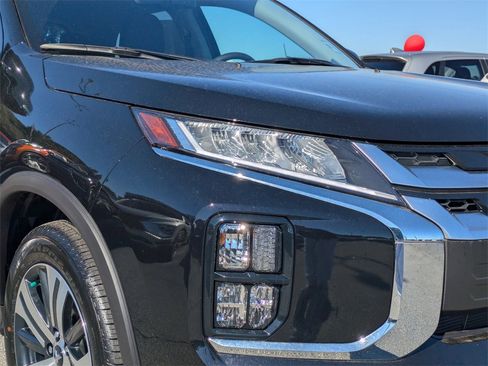New 2025 Mitsubishi Outlander Sport SE image 9