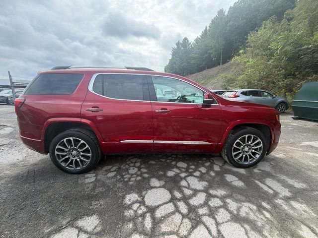 Used 2023 GMC Acadia Denali w/ Denali Technology Package AWD/4WD image 6