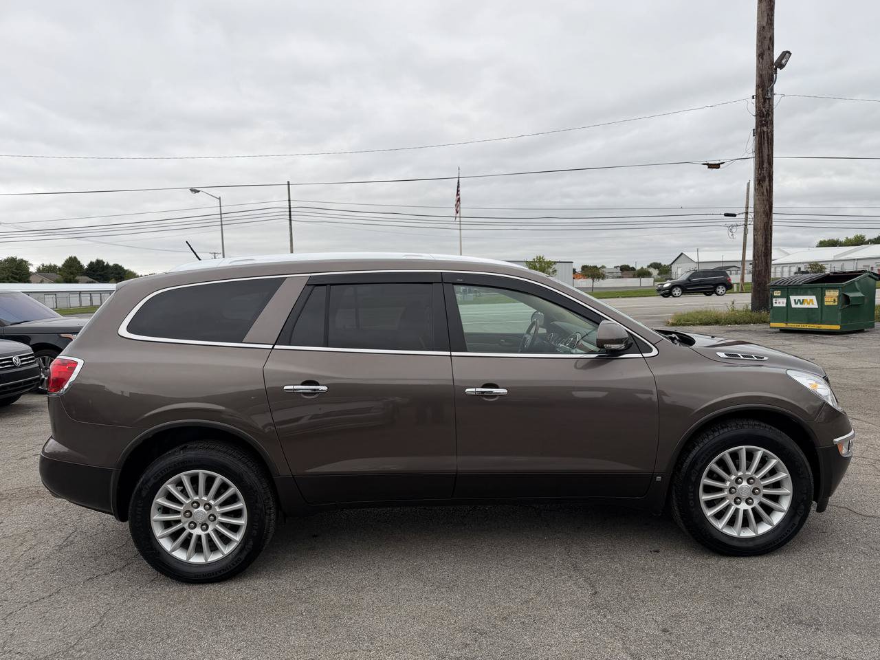 Used 2010 Buick Enclave CX FWD image 8