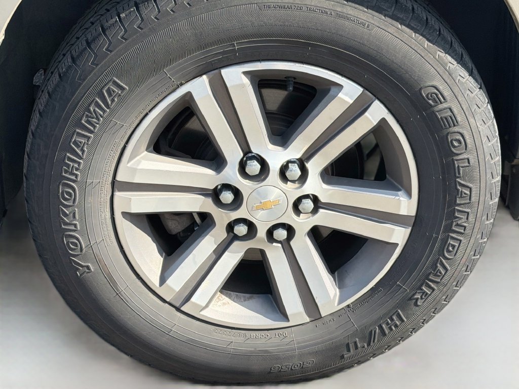 Used 2016 Chevrolet Traverse LT FWD image 9