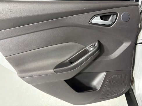 Used 2013 Ford Focus Titanium image 33